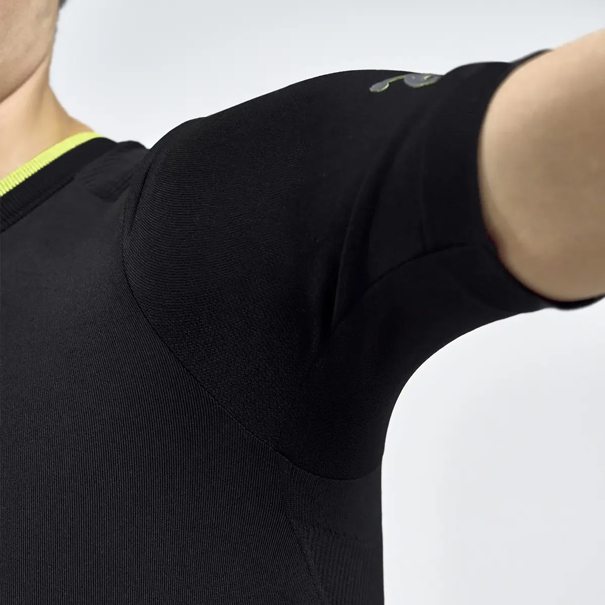 FGP P YOUNG EASY UP 2 0 3