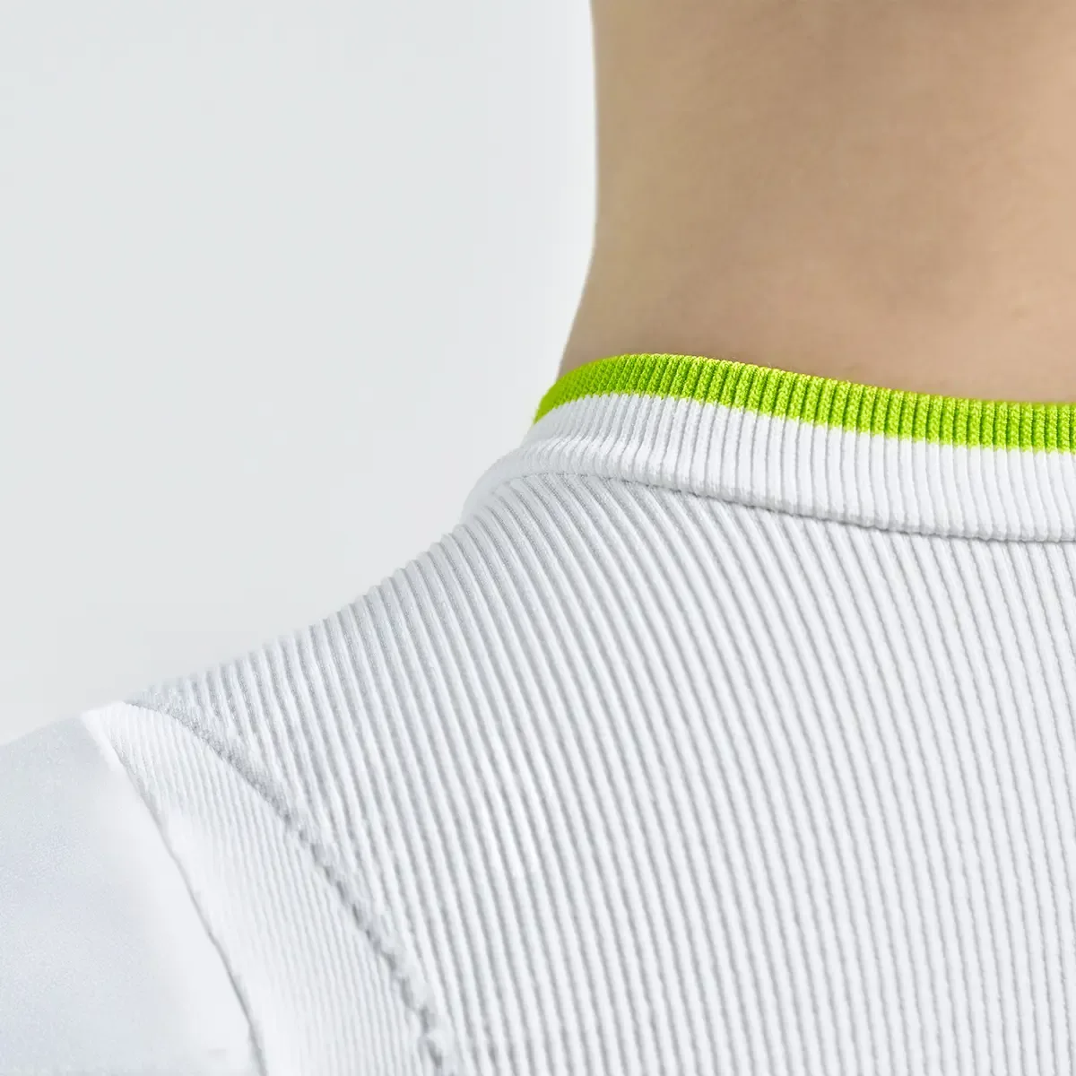 FGP P YOUNG UP 2 0 3